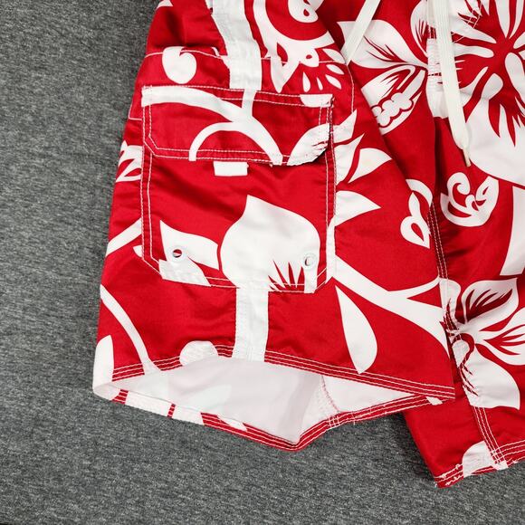 Old Navy Hawaiian Swim Trunks M Mens Shorts Red White Cargo Pockets Hibiscus 10" - Picture 11 of 12